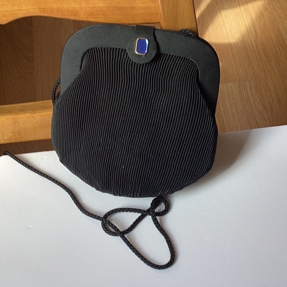 Black evening bag w/snap, Blue Rhinestone on snap (small)